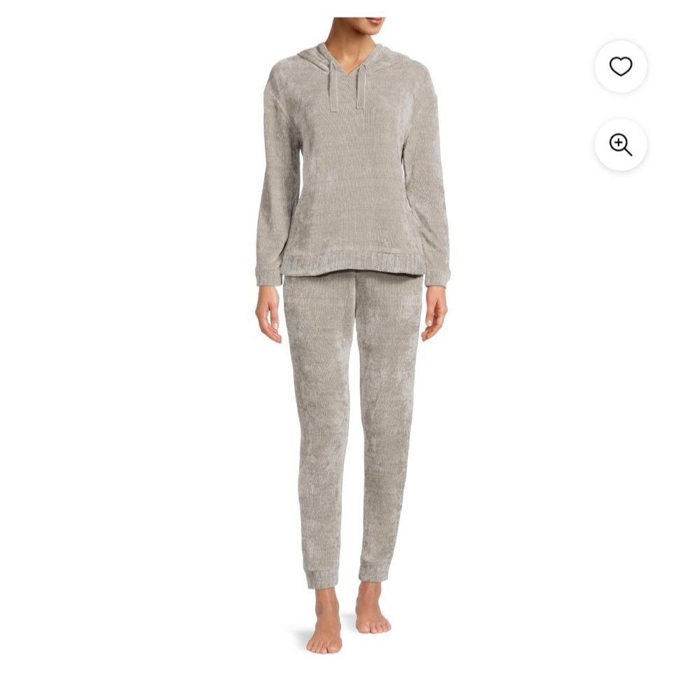 Love at First Sight Chenille Long Sleeve Top and Pajama 2- piece set size L NWT